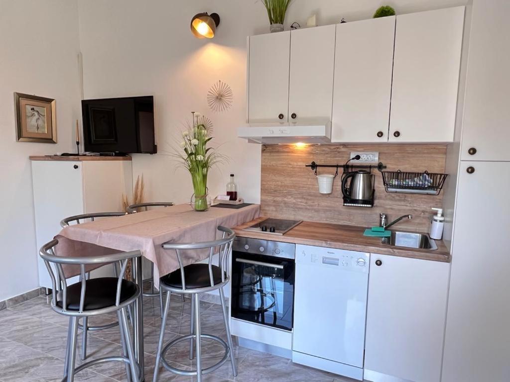 קלנוביצה Apartments Valentinovo מראה חיצוני תמונה
